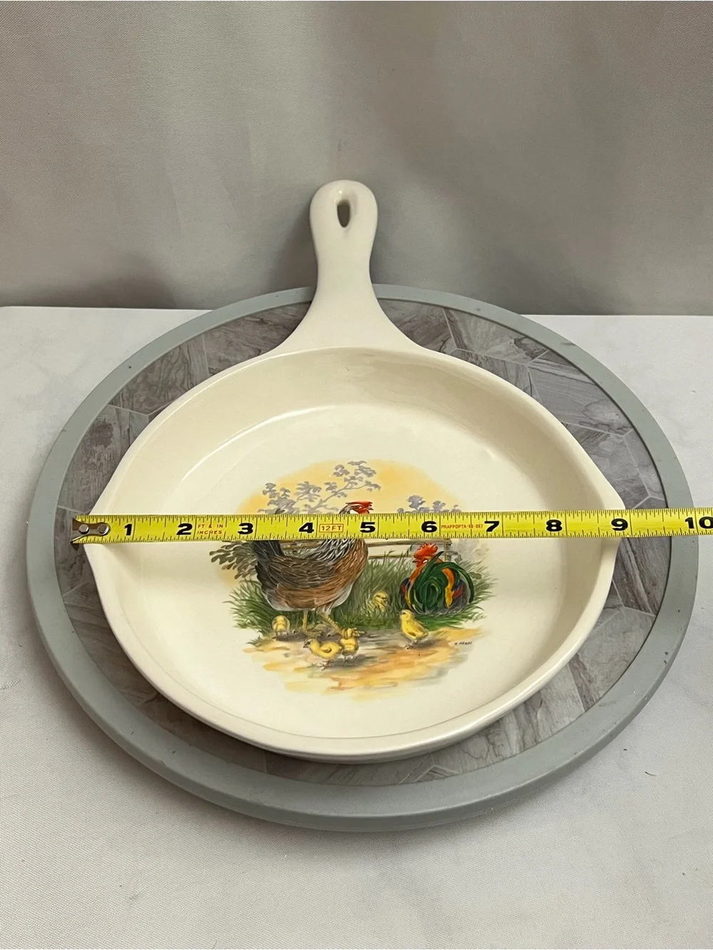 Vintage Ceramic Chicken Rooster Skillet Wall Hanging Farmhouse Serving Dish